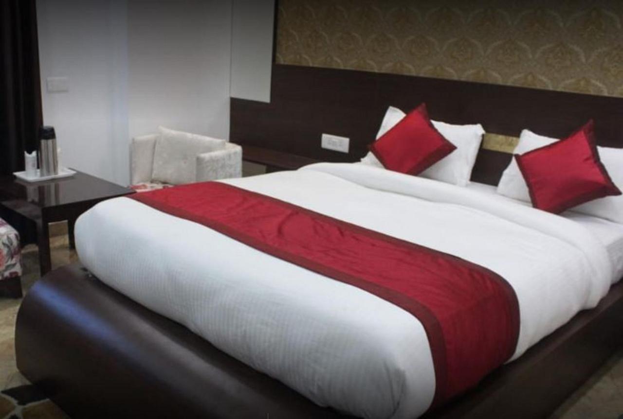 Hotel Golden Tulip Purnia 外观 照片